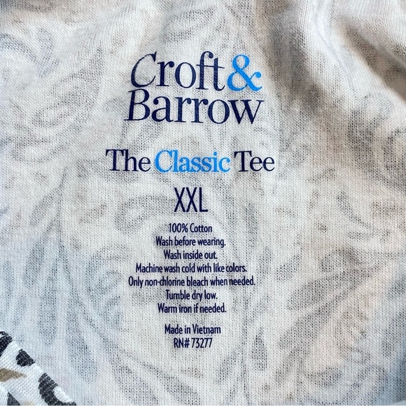 Croft & Barrow Classic Tee Women's Plus size XXL White pink black swirl Leaf Top - Picture 4 of 4